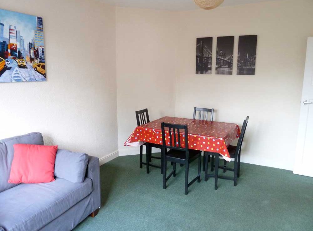 Norwich Student Accommodation - Dining area in flat